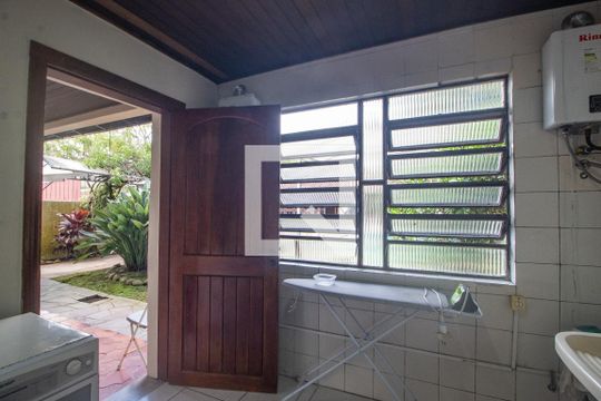 Área de Serviço de casa à venda com 5 quartos, 350m² em Ipanema, Porto Alegre