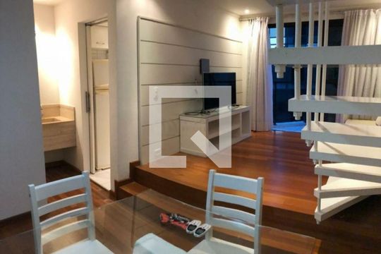 Apartamento à venda com 1 quarto, 70m² em Itaim Bibi, São Paulo