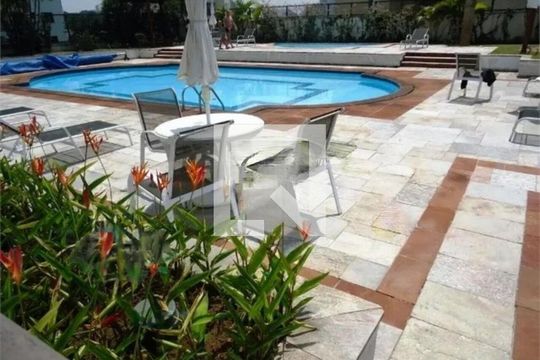 Apartamento à venda com 3 quartos, 240m² em Vila Suzana, São Paulo