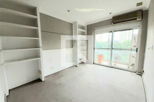Apartamento para alugar com 3 quartos, 300m² em Morumbi, São Paulo