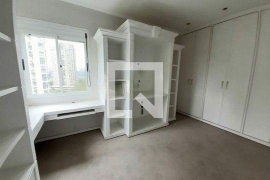 Apartamento para alugar com 3 quartos, 300m² em Morumbi, São Paulo