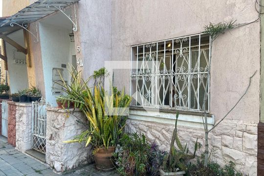 Fachada de casa à venda com 3 quartos, 105m² em Brás, São Paulo