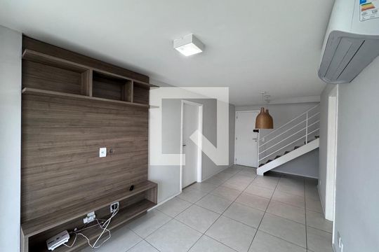 Sala de apartamento à venda com 2 quartos, 112m² em Recreio dos Bandeirantes, Rio de Janeiro