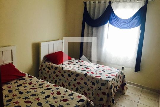 Suíte 1 de apartamento para alugar com 3 quartos, 120m² em Vila Tupi, Praia Grande