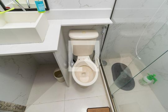 Banheiro Social de casa à venda com 4 quartos, 168m² em Brás de Pina, Rio de Janeiro