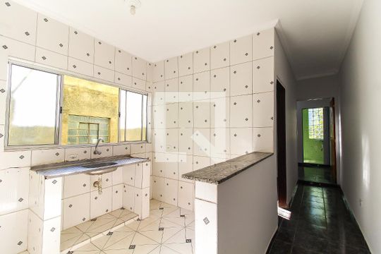 Cozinha de casa para alugar com 2 quartos, 90m² em Cidade Líder, São Paulo