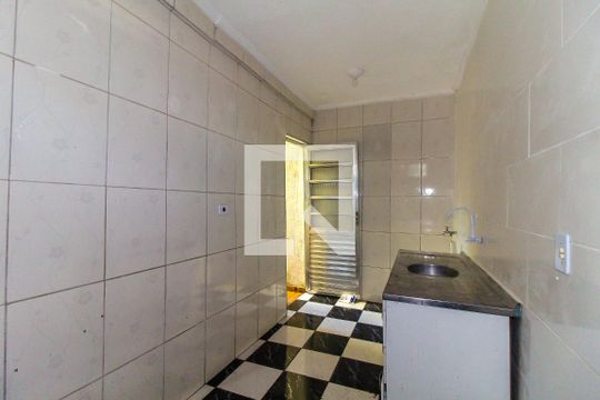 Cozinha e Área de Serviço de casa para alugar com 1 quarto, 60m² em Cidade Líder, São Paulo