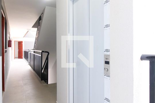 Área comum - Elevador de apartamento à venda com 2 quartos, 41m² em Vila Nova Mazzei, São Paulo