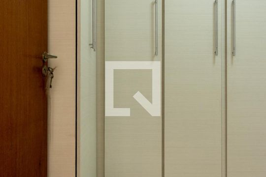 Quarto de Serviço de casa à venda com 4 quartos, 280m² em Jardim do Mar, São Bernardo do Campo