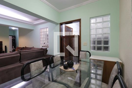 Sala de Jantar de casa à venda com 4 quartos, 276m² em Jardim Bela Vista, Santo André