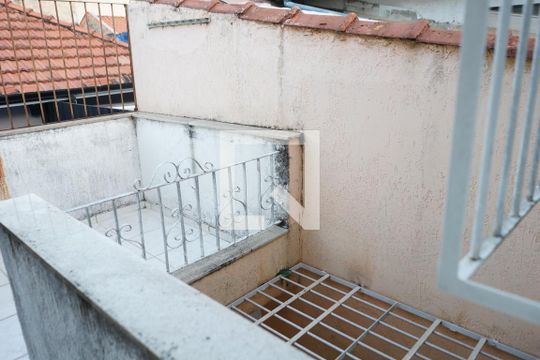 Quintal de casa à venda com 3 quartos, 136m² em Água Rasa, São Paulo