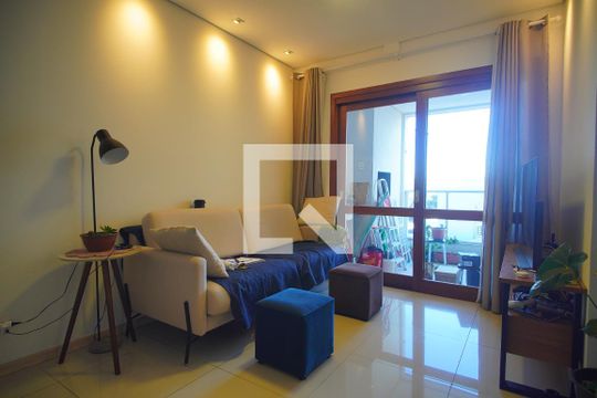 Sala de apartamento à venda com 2 quartos, 73m² em Centro, Novo Hamburgo