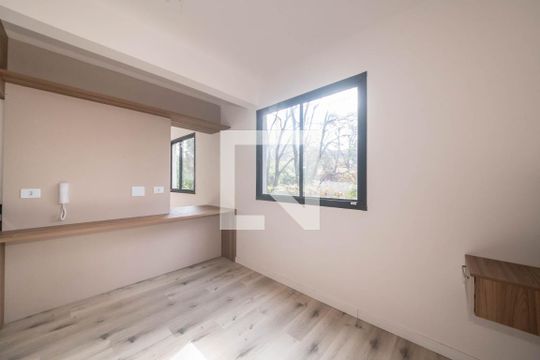 Studio de kitnet/studio para alugar com 1 quarto, 16m² em Vila Guarani (zona Sul), São Paulo