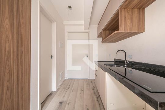 Studio de kitnet/studio para alugar com 1 quarto, 16m² em Vila Guarani (zona Sul), São Paulo