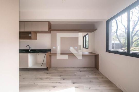 Studio de kitnet/studio para alugar com 1 quarto, 16m² em Vila Guarani (zona Sul), São Paulo