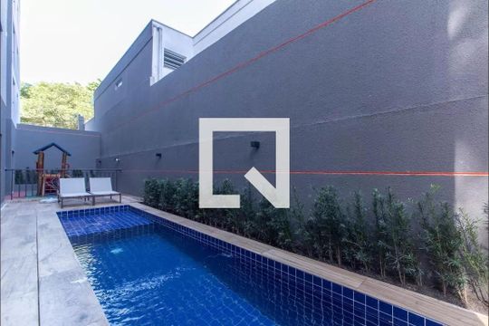 Piscina de kitnet/studio para alugar com 1 quarto, 16m² em Vila Guarani (zona Sul), São Paulo