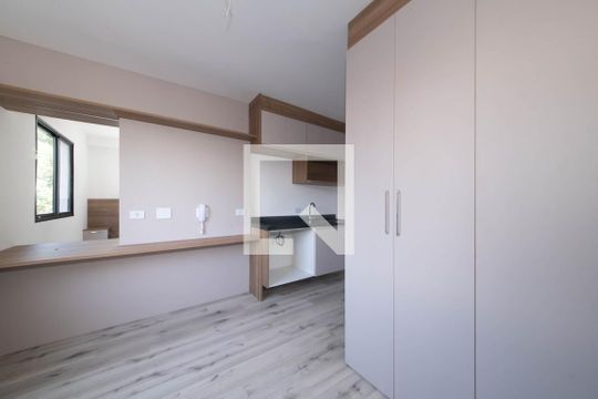 Studio  de kitnet/studio para alugar com 1 quarto, 17m² em Vila Guarani (zona Sul), São Paulo