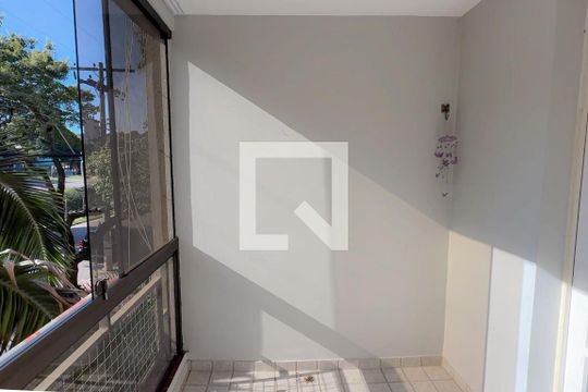 Varanda da Sala de apartamento à venda com 2 quartos, 68m² em Jardim do Salso, Porto Alegre