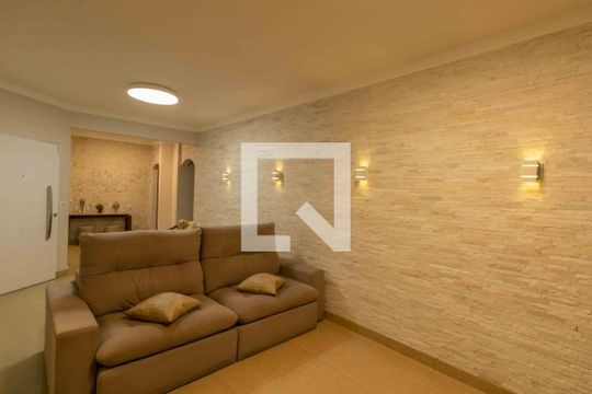 Sala de casa à venda com 3 quartos, 200m² em Santa Amelia, Belo Horizonte