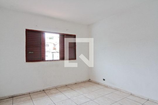 Quarto 2 de casa à venda com 4 quartos, 160m² em Vila Zat, São Paulo