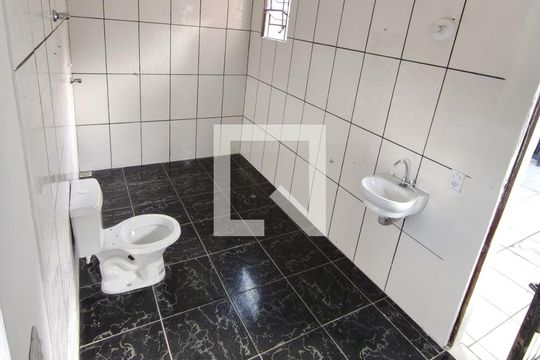 Banheiro 1 de casa à venda com 1 quarto, 100m² em Jardim Laguna, Contagem