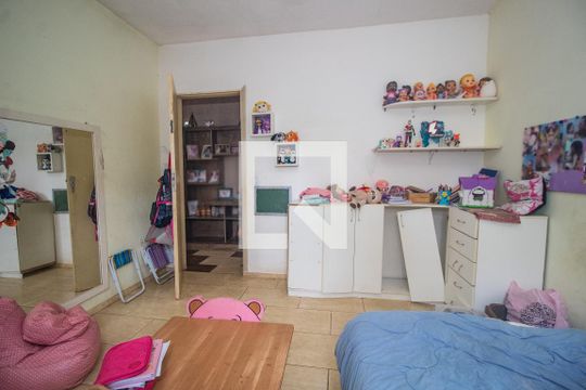 Quarto 1 de casa à venda com 3 quartos, 500m² em Campo Novo, Porto Alegre