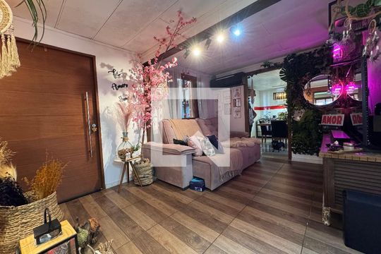 Sala de casa à venda com 2 quartos, 80m² em Feitoria, São Leopoldo