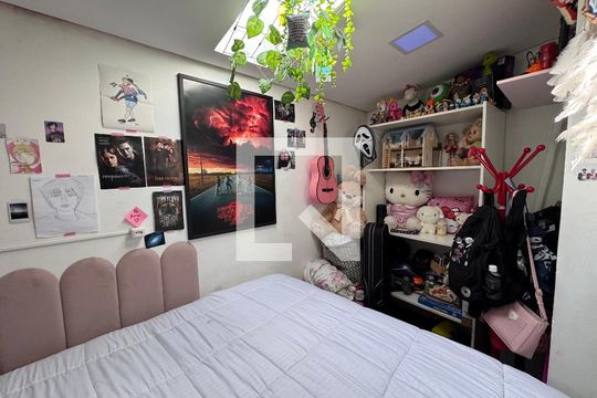 Quarto de casa à venda com 2 quartos, 80m² em Feitoria, São Leopoldo