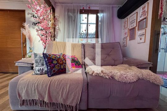 Sala de casa à venda com 2 quartos, 80m² em Feitoria, São Leopoldo