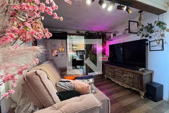 Sala de casa à venda com 2 quartos, 80m² em Feitoria, São Leopoldo