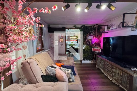 Sala de casa à venda com 2 quartos, 80m² em Feitoria, São Leopoldo