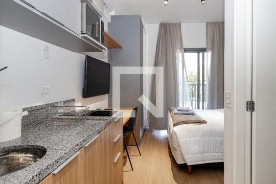 Studio de kitnet/studio para alugar com 1 quarto, 30m² em Santo Amaro, São Paulo