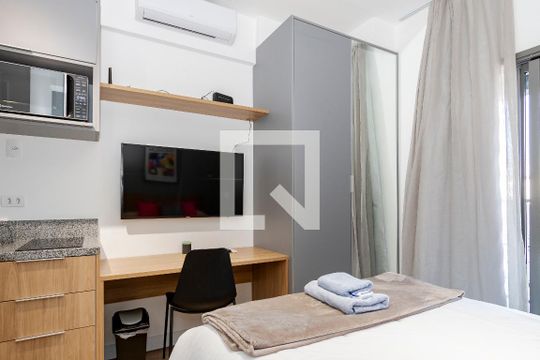 Studio de kitnet/studio para alugar com 1 quarto, 30m² em Santo Amaro, São Paulo
