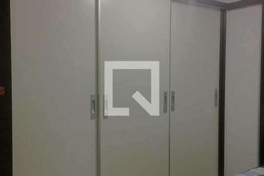 Quarto 1 de apartamento à venda com 2 quartos, 55m² em Vila Mangalot, São Paulo