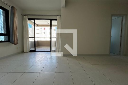 Sala de apartamento para alugar com 2 quartos, 80m² em Ondina, Salvador