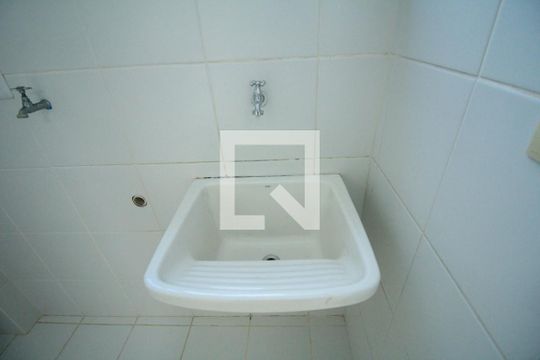Cozinha e Área de Serviço de apartamento para alugar com 2 quartos, 80m² em Ondina, Salvador