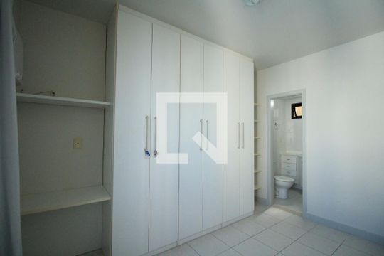 Suíte de apartamento para alugar com 2 quartos, 80m² em Ondina, Salvador