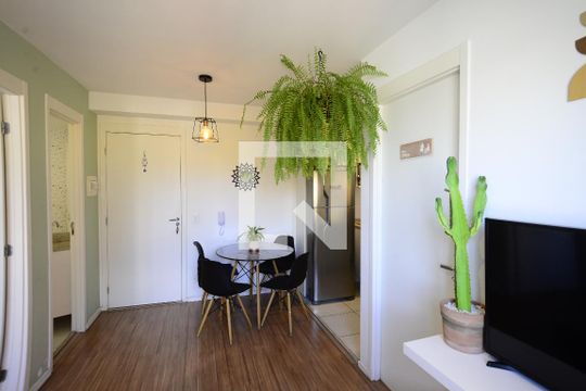 Sala de apartamento para alugar com 2 quartos, 37m² em Liberdade, São Paulo