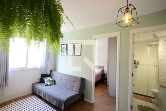 Sala de apartamento para alugar com 2 quartos, 37m² em Liberdade, São Paulo