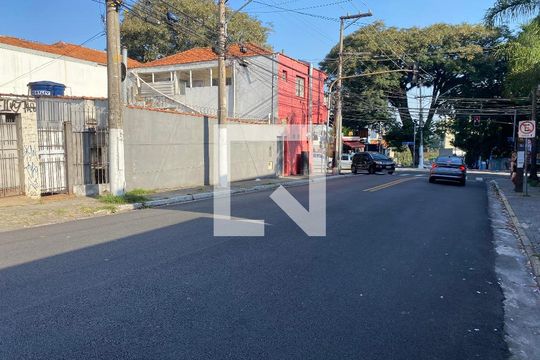 Vista da Rua de casa para alugar com 2 quartos, 90m² em Vila Guilherme, São Paulo