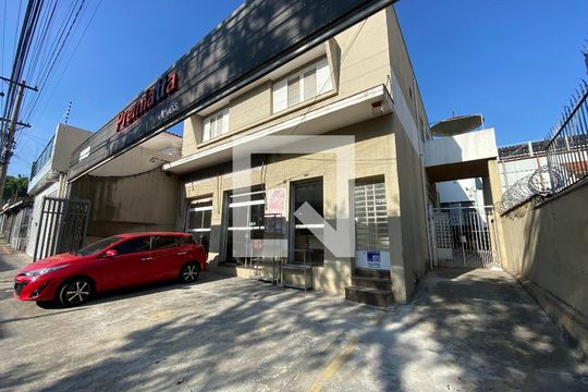 Fachada de casa para alugar com 2 quartos, 90m² em Vila Guilherme, São Paulo