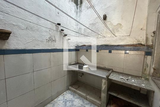 Área de Serviço de casa para alugar com 1 quarto, 80m² em Encantado, Rio de Janeiro