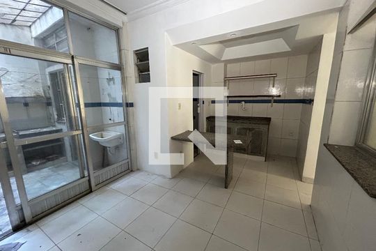 Cozinha de casa para alugar com 1 quarto, 80m² em Encantado, Rio de Janeiro