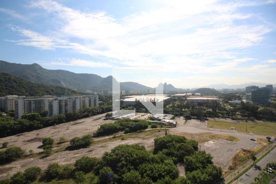 Vista de apartamento para alugar com 2 quartos, 82m² em Camorim, Rio de Janeiro