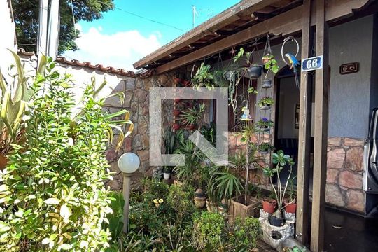 Varanda da Sala de casa à venda com 3 quartos, 180m² em Vila Cloris, Belo Horizonte