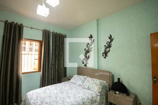 Suíte 1 de casa à venda com 2 quartos, 240m² em Parque Edu Chaves, São Paulo