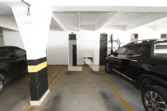 Garagem de apartamento à venda com 4 quartos, 144m² em Buritis, Belo Horizonte