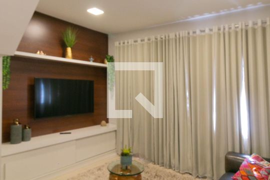 Sala de casa para alugar com 3 quartos, 350m² em Jardim Guanabara, Belo Horizonte