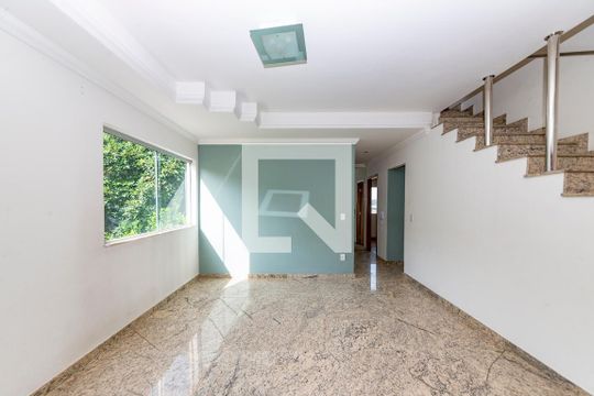 Apartamento à venda com 3 quartos, 130m² em Padre Eustáquio, Belo Horizonte