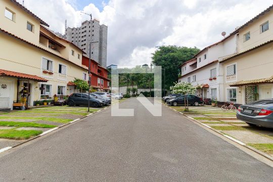 Área Comum de casa de condomínio à venda com 3 quartos, 127m² em Jardim São Luís, São Paulo
